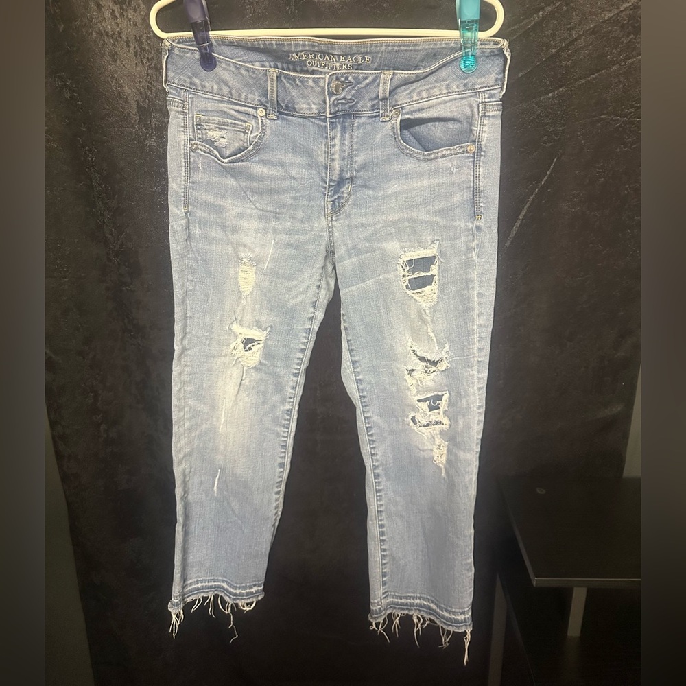 Artist Crop American Eagle Jeans